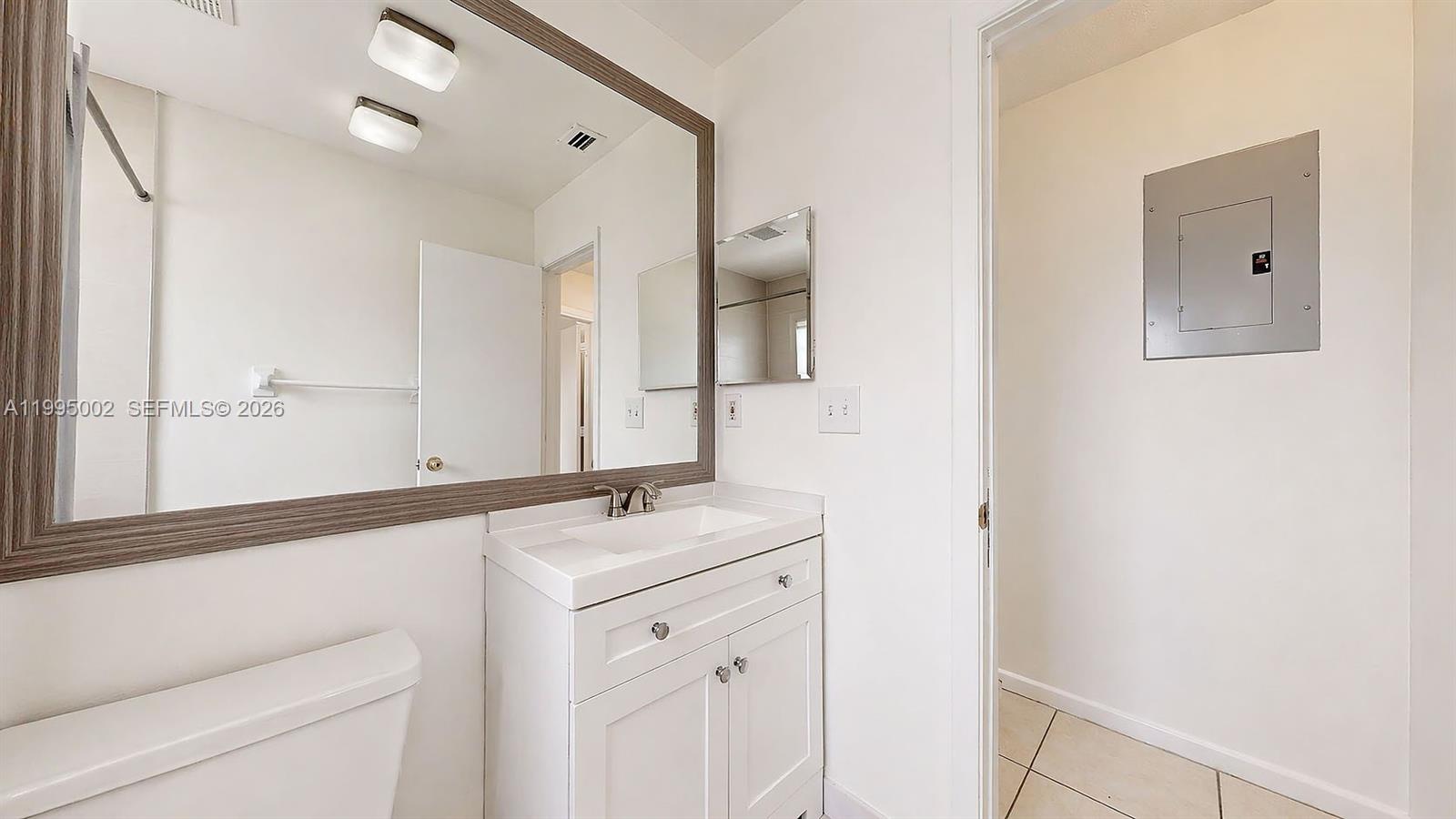 FAIRWAY ESTS SEC FIVE - Residential