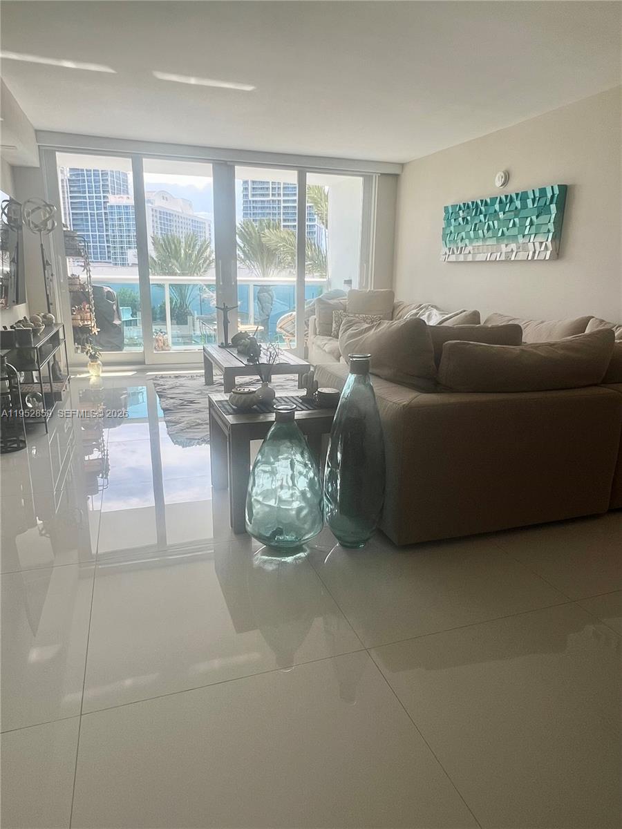 AQUASOL CONDO - Residential