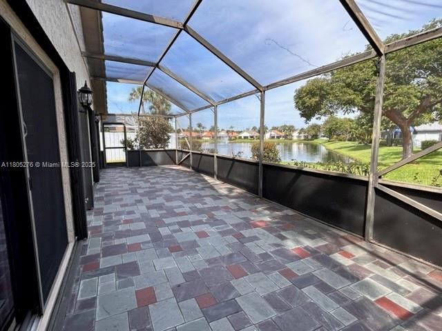 EXECUTIVE ESTATES - Residential Lease