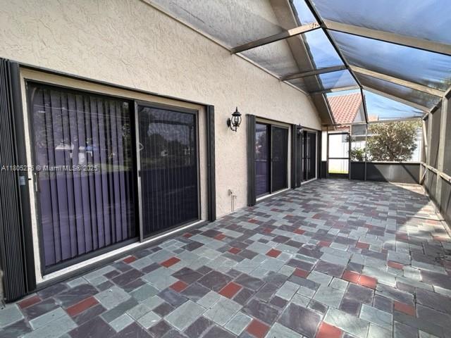 EXECUTIVE ESTATES - Residential Lease