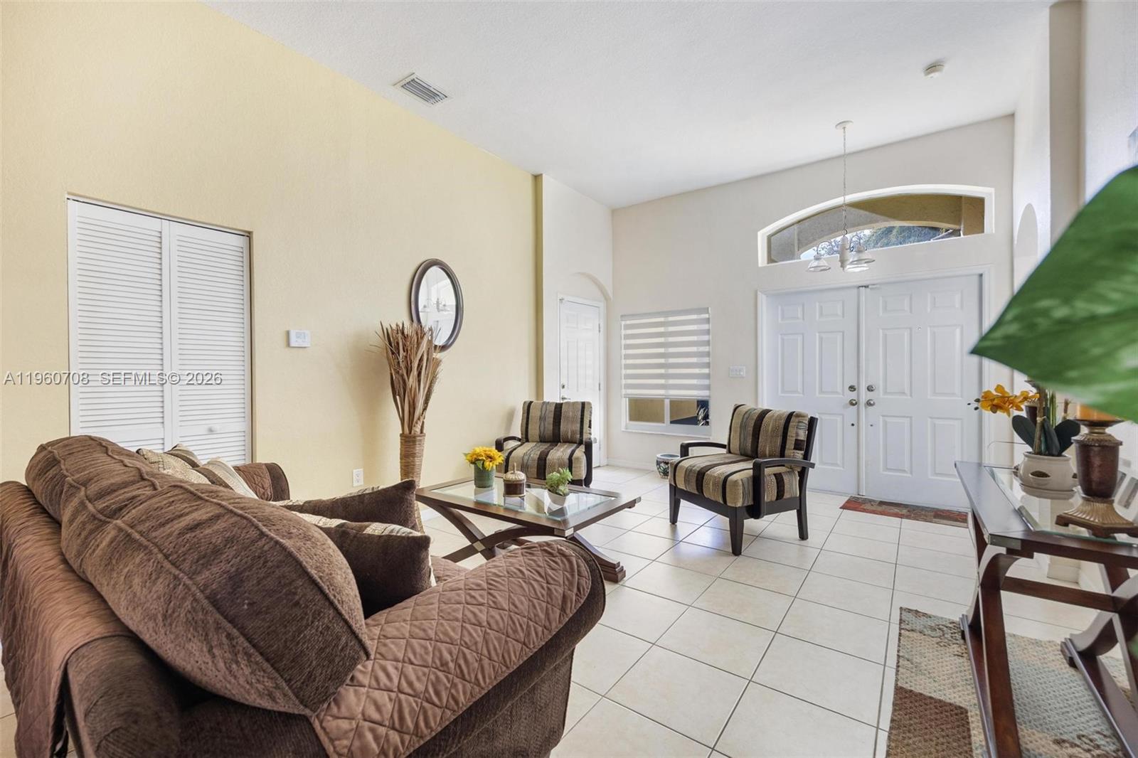 CHATEAU ROYAL ESTATES - Residential