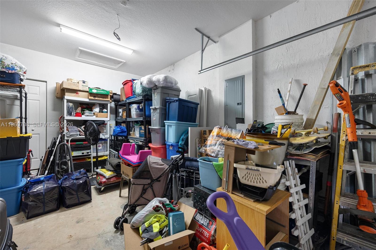 CHATEAU ROYAL ESTATES - Residential