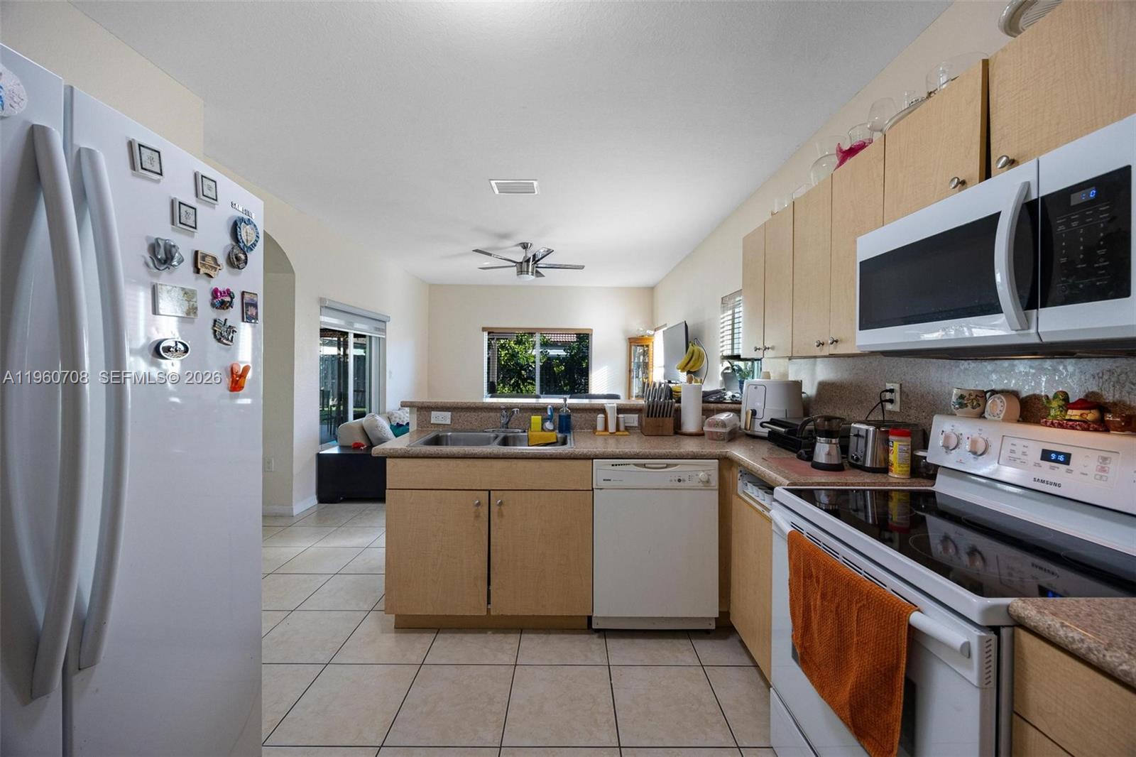 CHATEAU ROYAL ESTATES - Residential