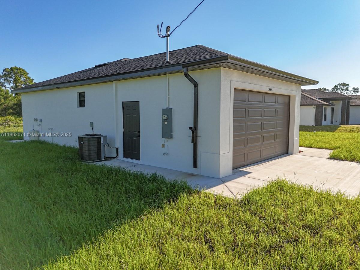 LEHIGH ACRES - Residential