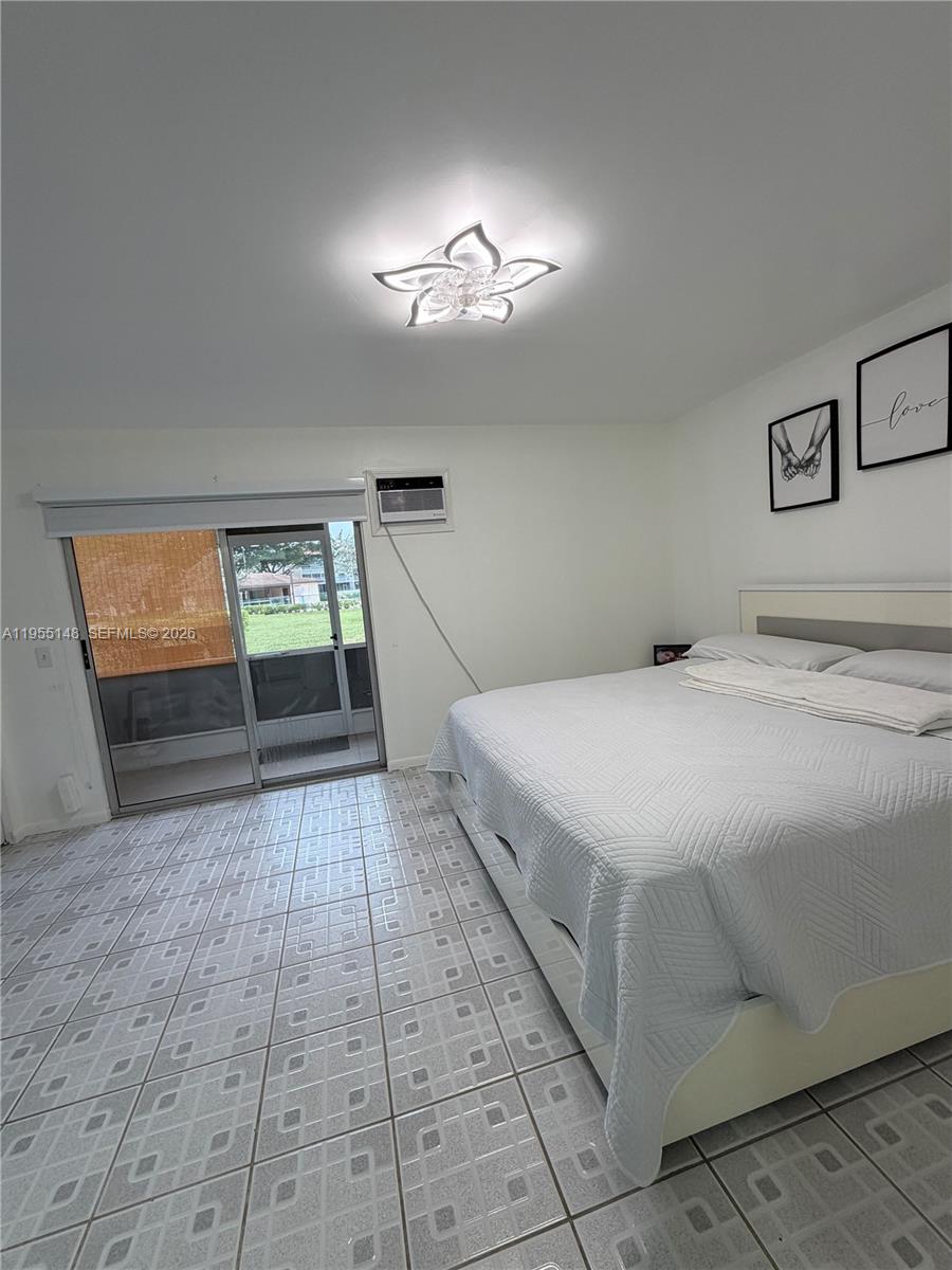 NEW HAMPTON AT CENTURY VI - Residential