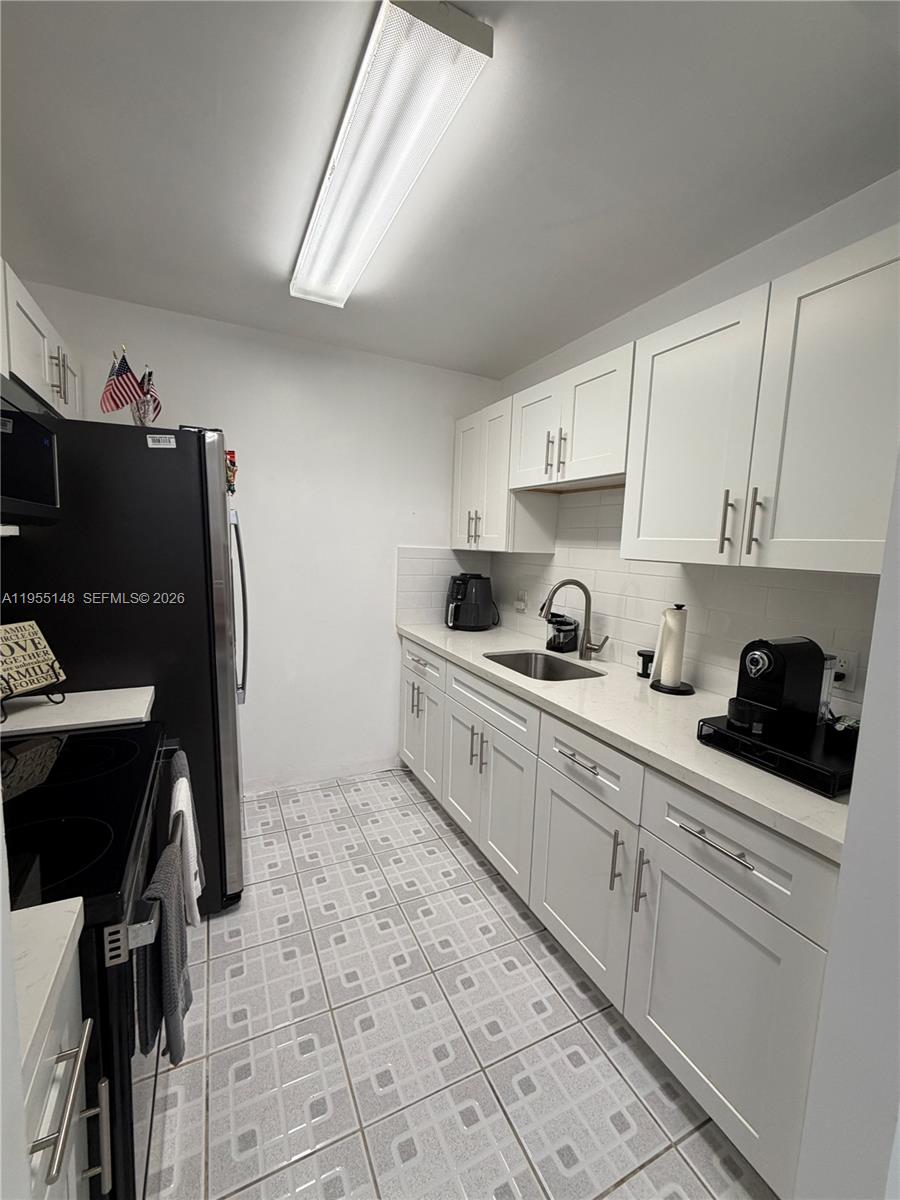 NEW HAMPTON AT CENTURY VI - Residential