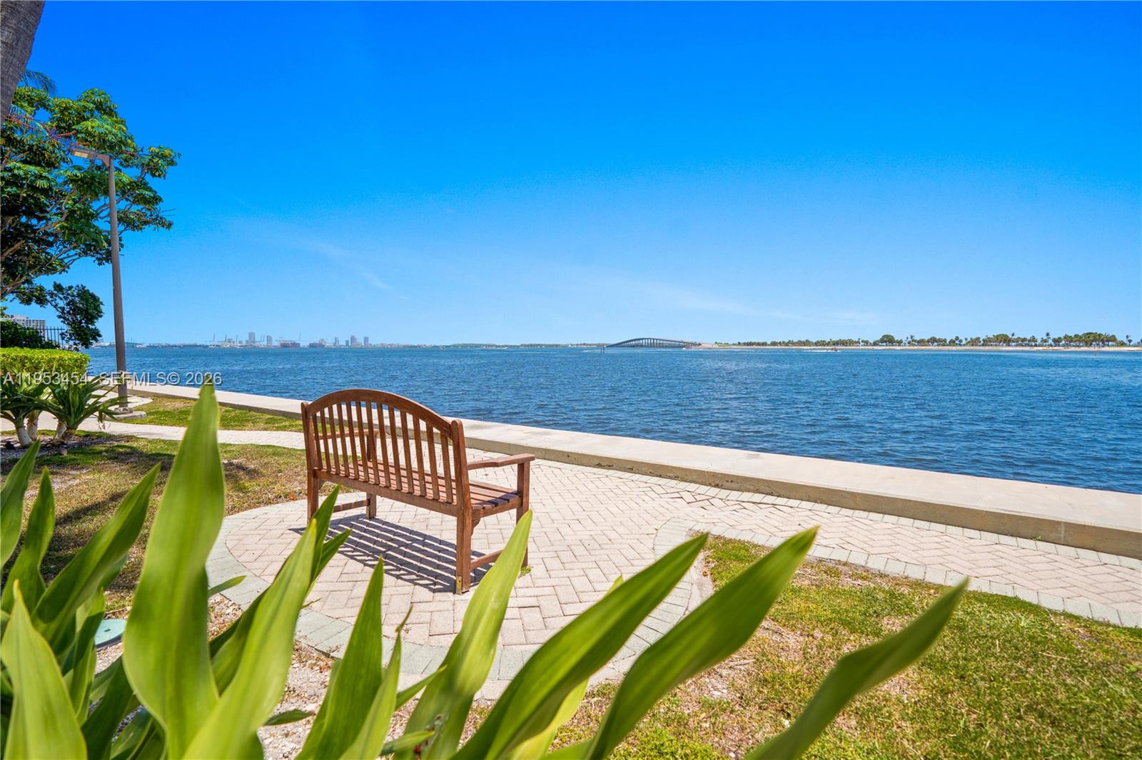 BRICKELL TOWNHOUSE CONDO - Residential