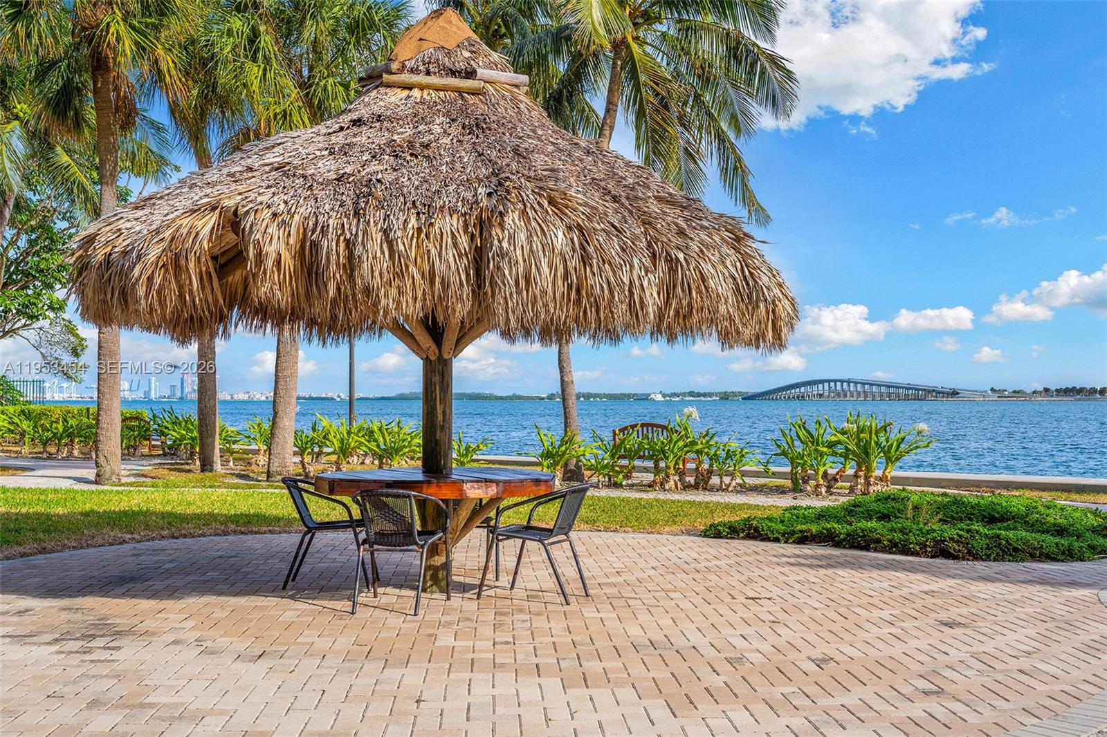 BRICKELL TOWNHOUSE CONDO - Residential