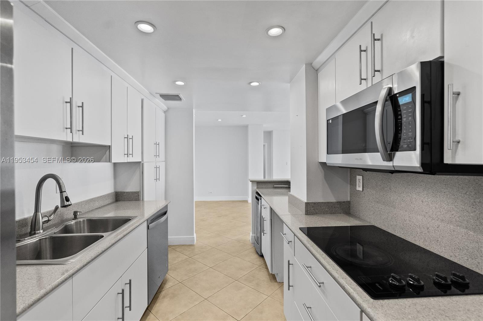 BRICKELL TOWNHOUSE CONDO - Residential