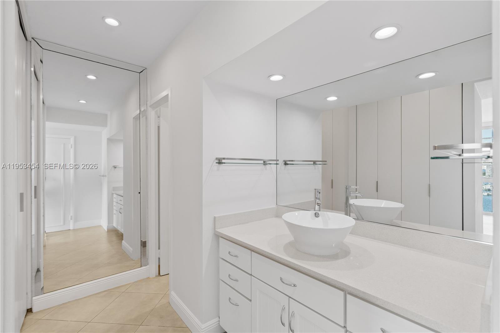 BRICKELL TOWNHOUSE CONDO - Residential