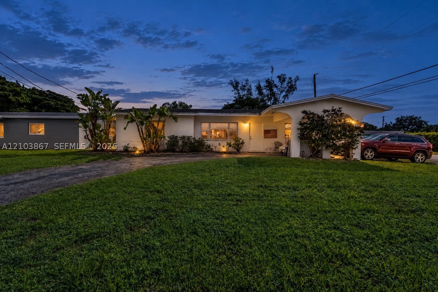 5630 SW 55th Ave