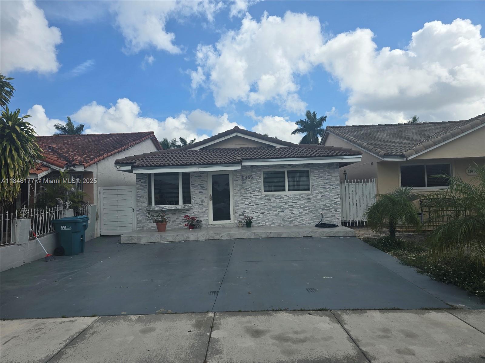 *UNAPPROVED SHORT SALE* This is a good opportunity to buy this house. The Short Sale is contingent on Bank
Approval. Single Family 3/2 in an excellent location. Impact windows and doors. Large driveway in front of home. No HOA. Please text the listing agent if you want and appointment.