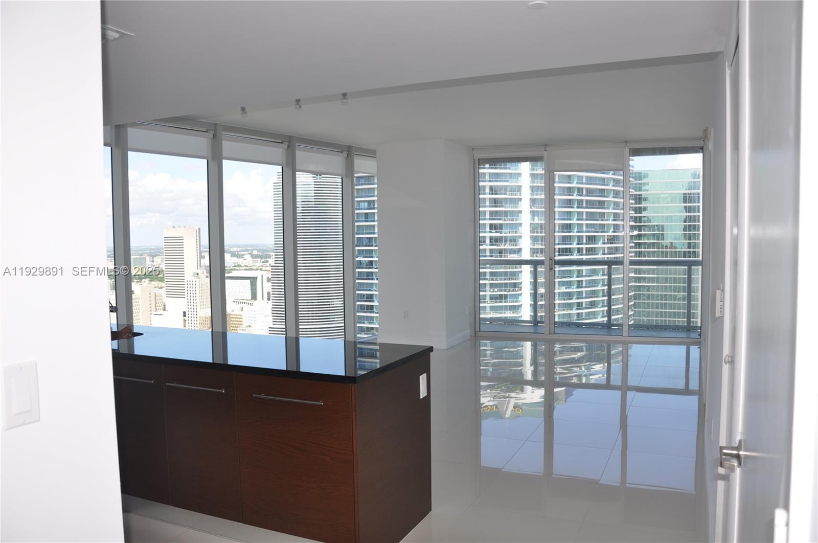 475 Brickell Ave 4215
