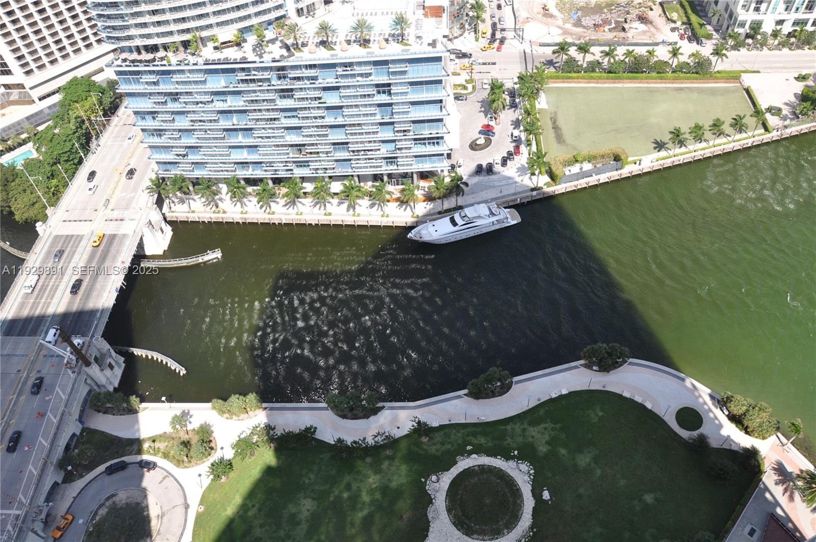 ICONBRICKELL CONDO NO 1 - Residential