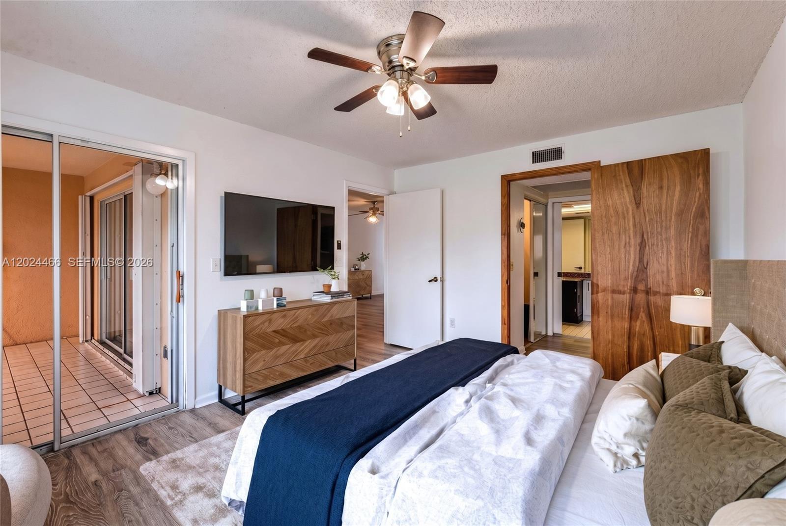 KEYS GATE CONDO NO ONE - Residential