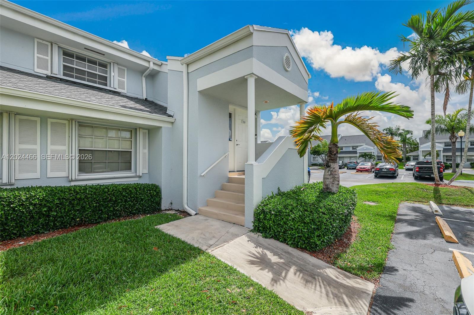 KEYS GATE CONDO NO ONE - Residential