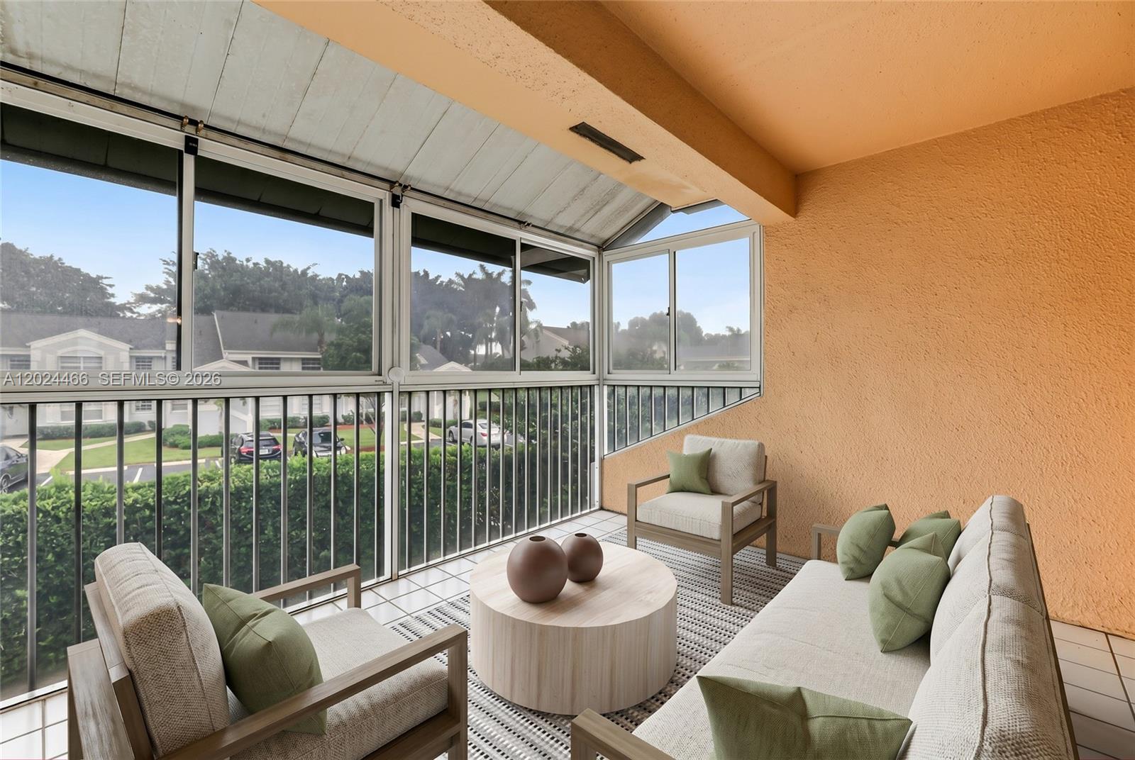 KEYS GATE CONDO NO ONE - Residential
