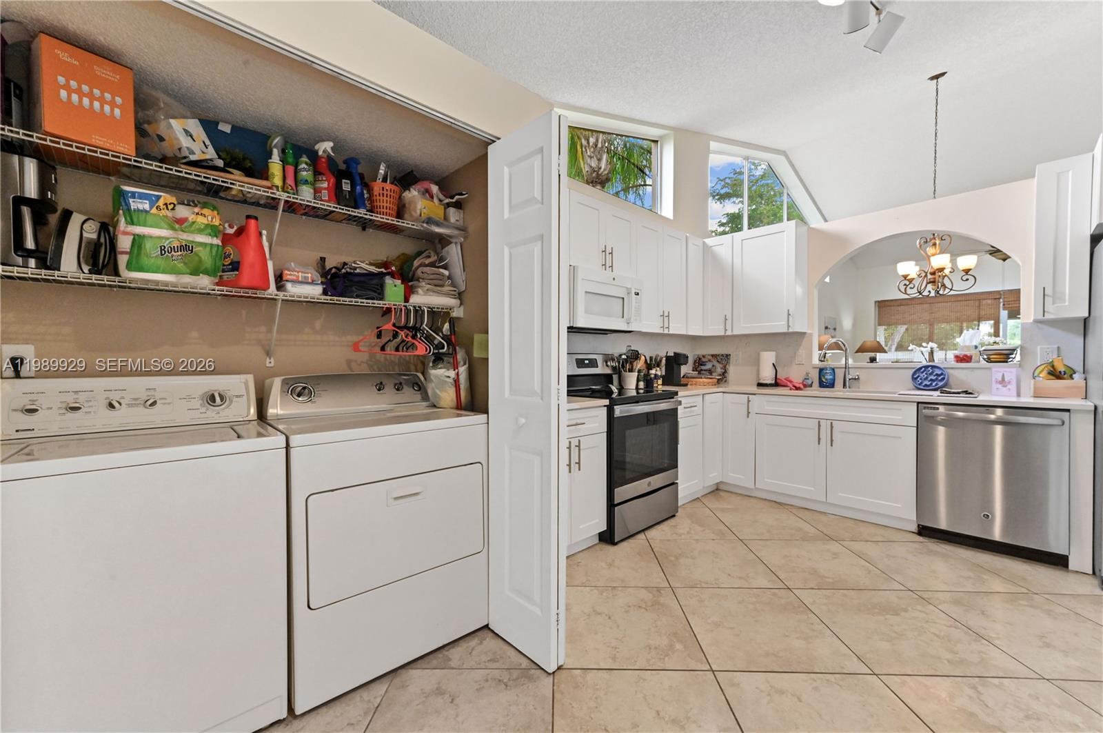 PGA RESORT COMMUNITY OF H - Residential Lease