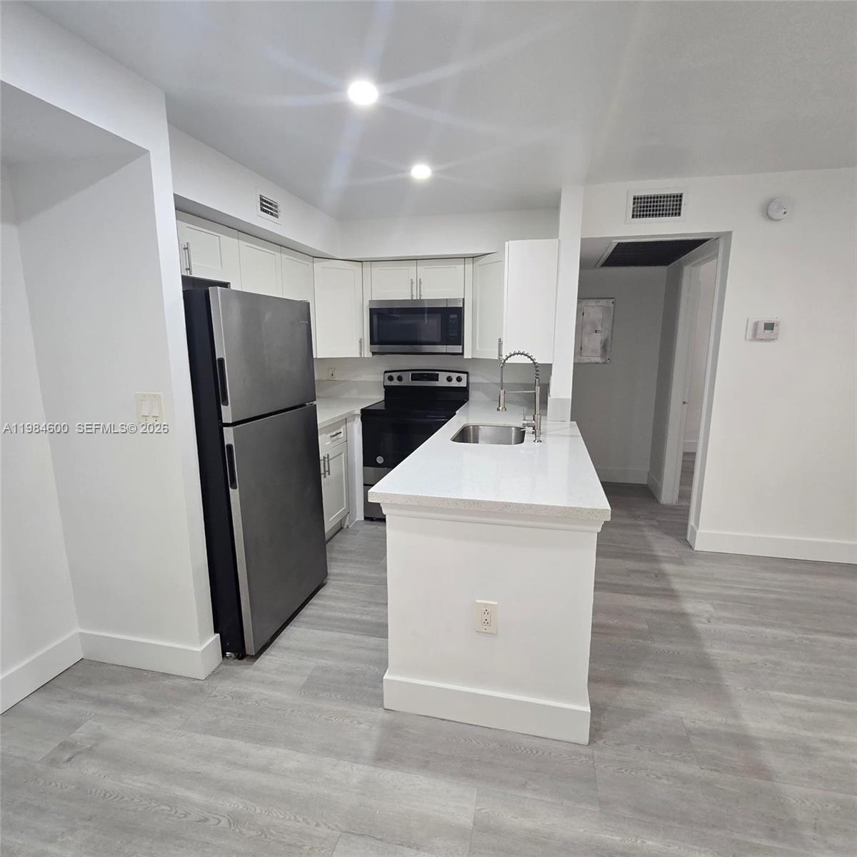 WINDING LAKE TWO AT WELLE - Residential Lease