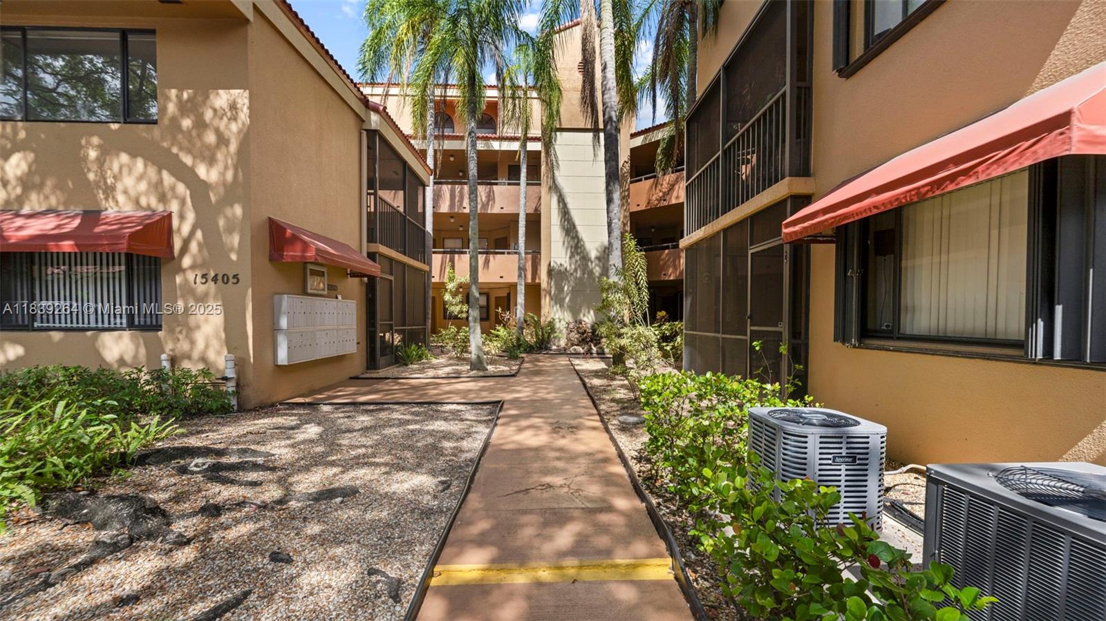 15405 N Miami Lakeway N 203-1