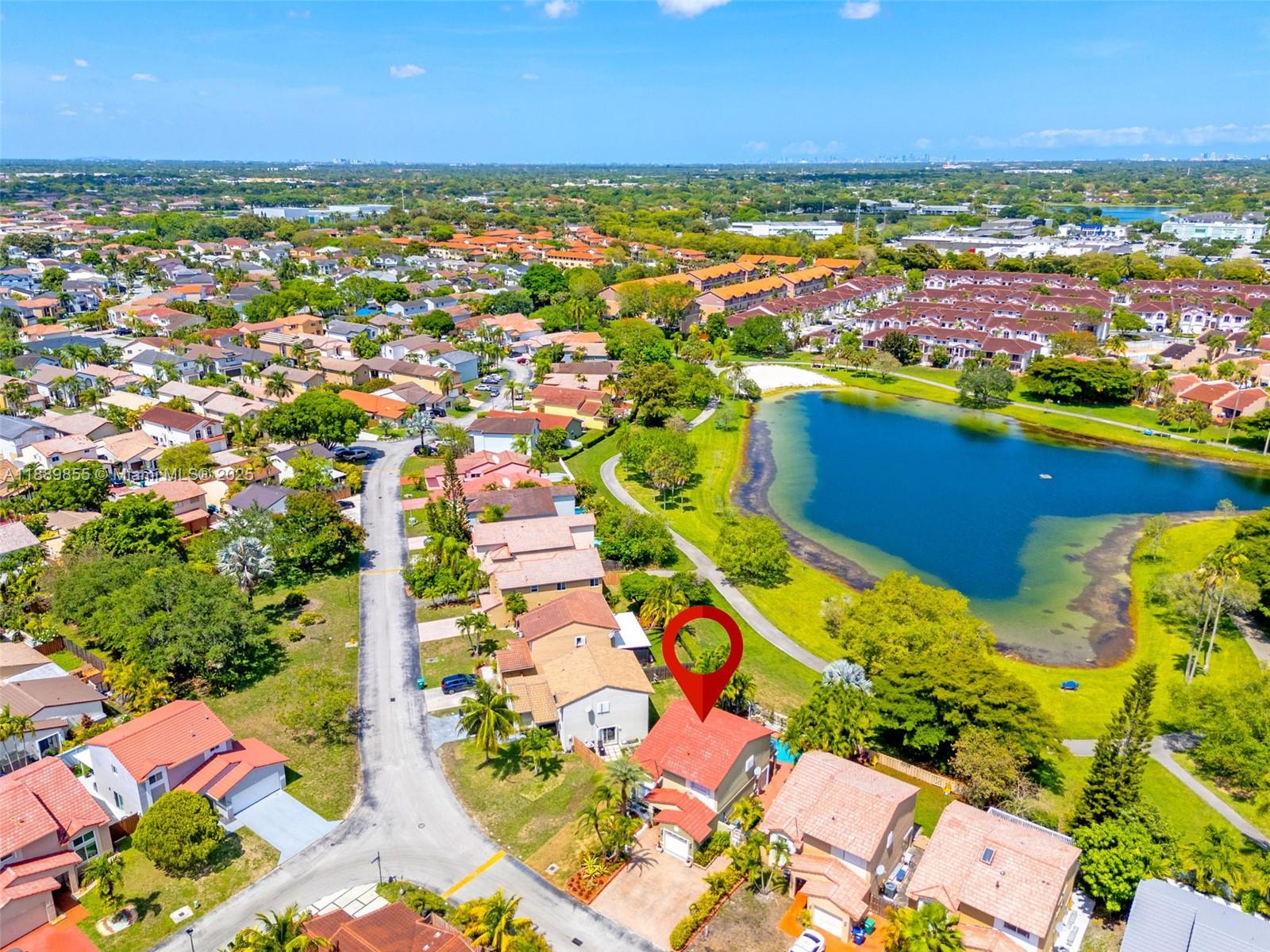LAKESIDE AT THE HAMMOCKS - Residential