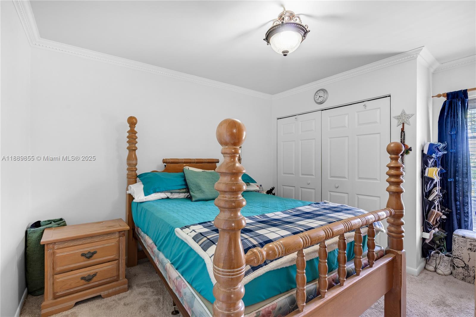 LAKESIDE AT THE HAMMOCKS - Residential