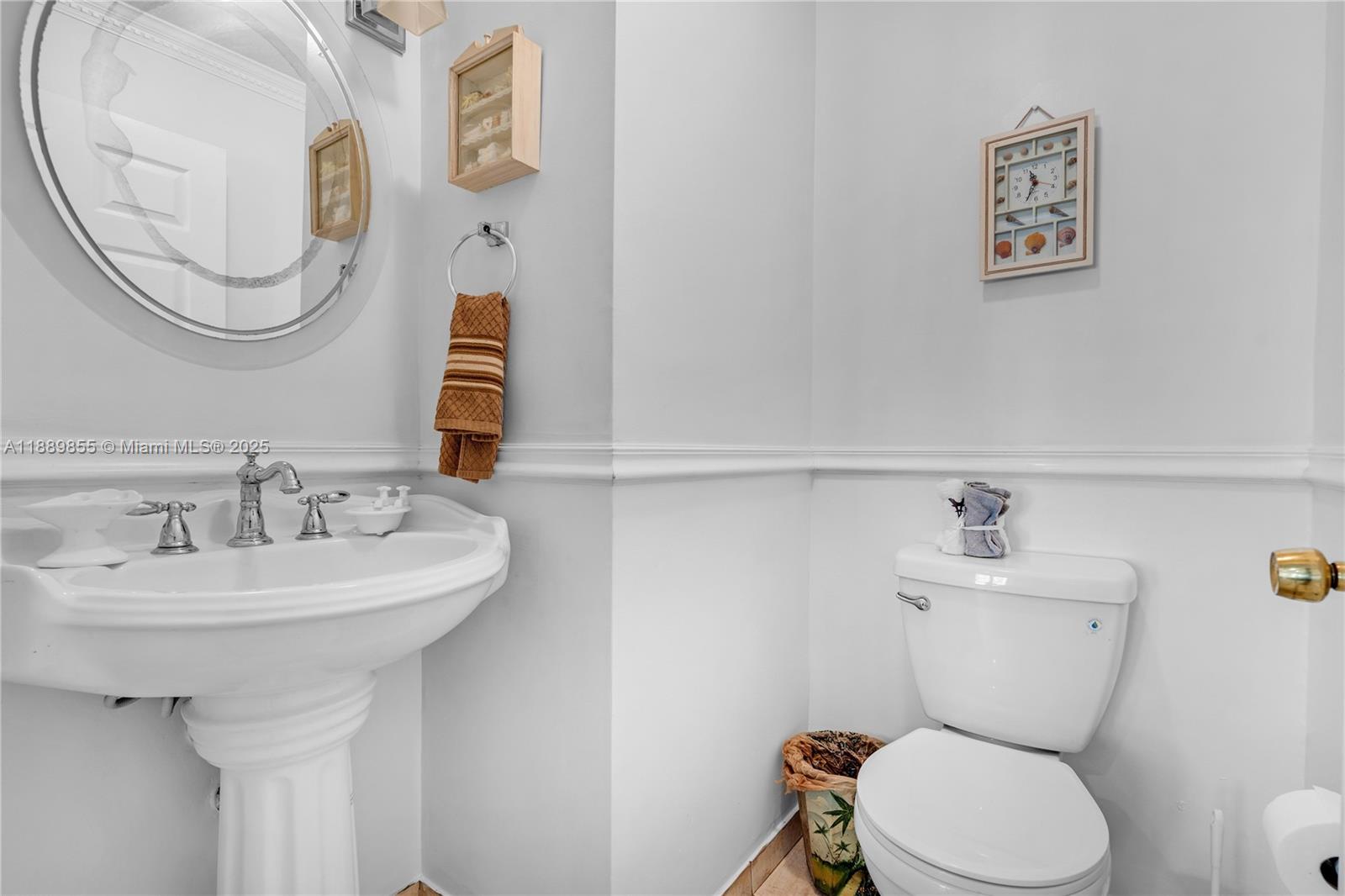 LAKESIDE AT THE HAMMOCKS - Residential