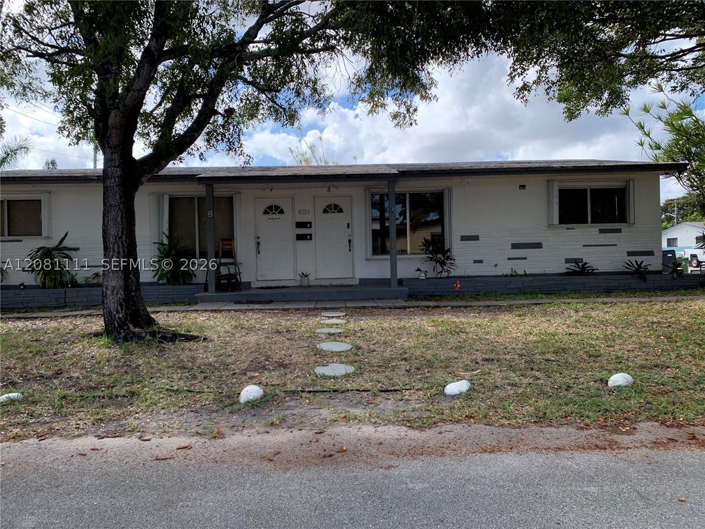 Photo of 401 SW 8th St #A, Hallandale Beach, FL 33009 (MLS # A12081111)