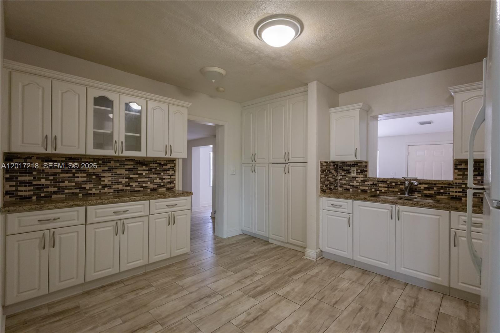 3RD ADDN TO STARLIGHT - Residential
