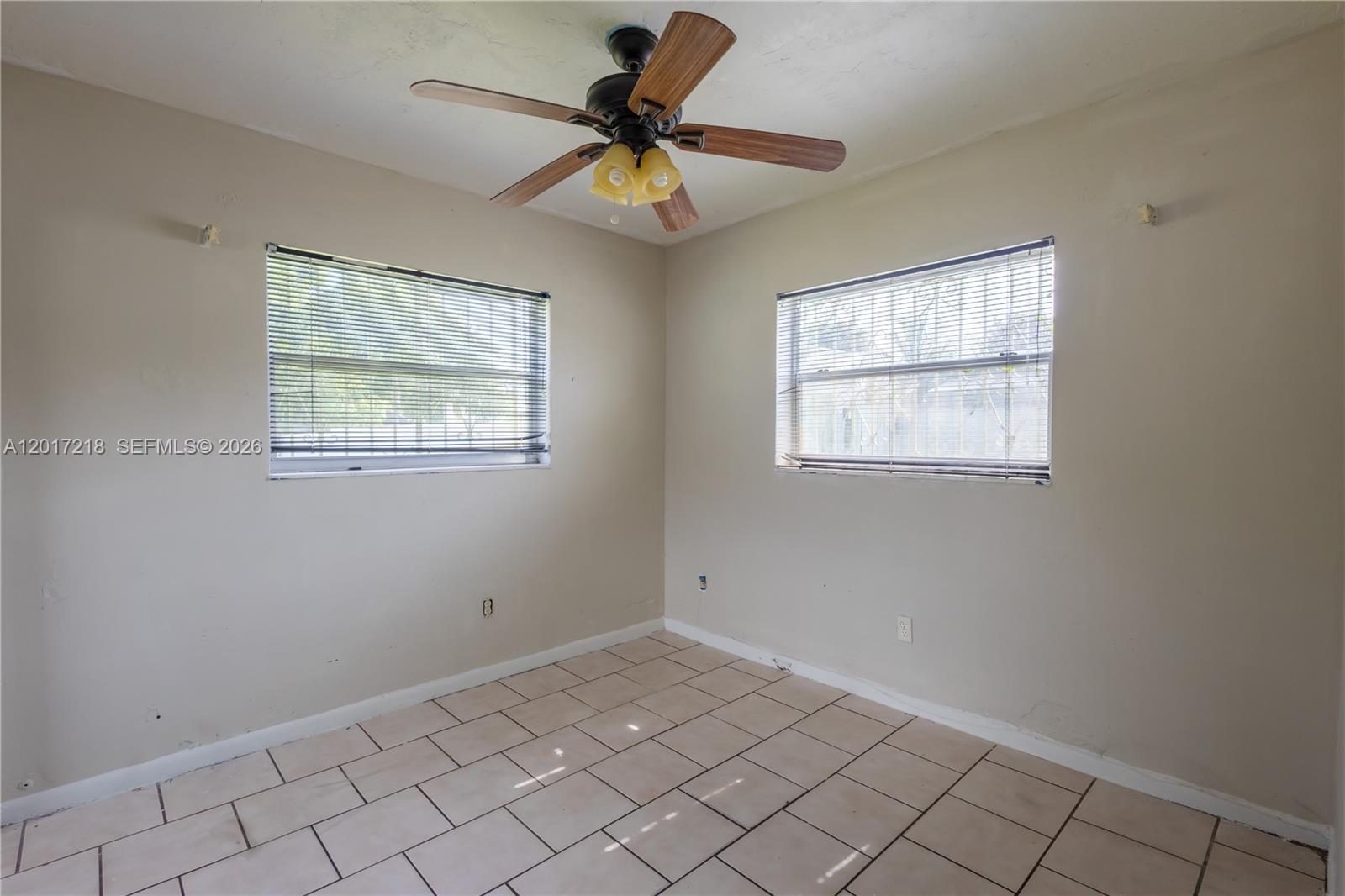 3RD ADDN TO STARLIGHT - Residential