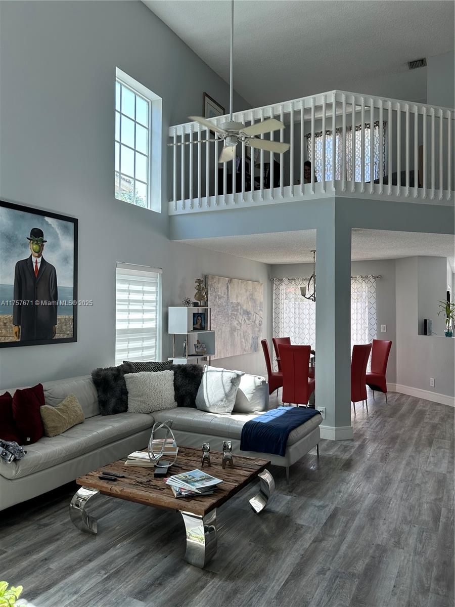 HILLSBORO COUNTRY CLUB - Residential