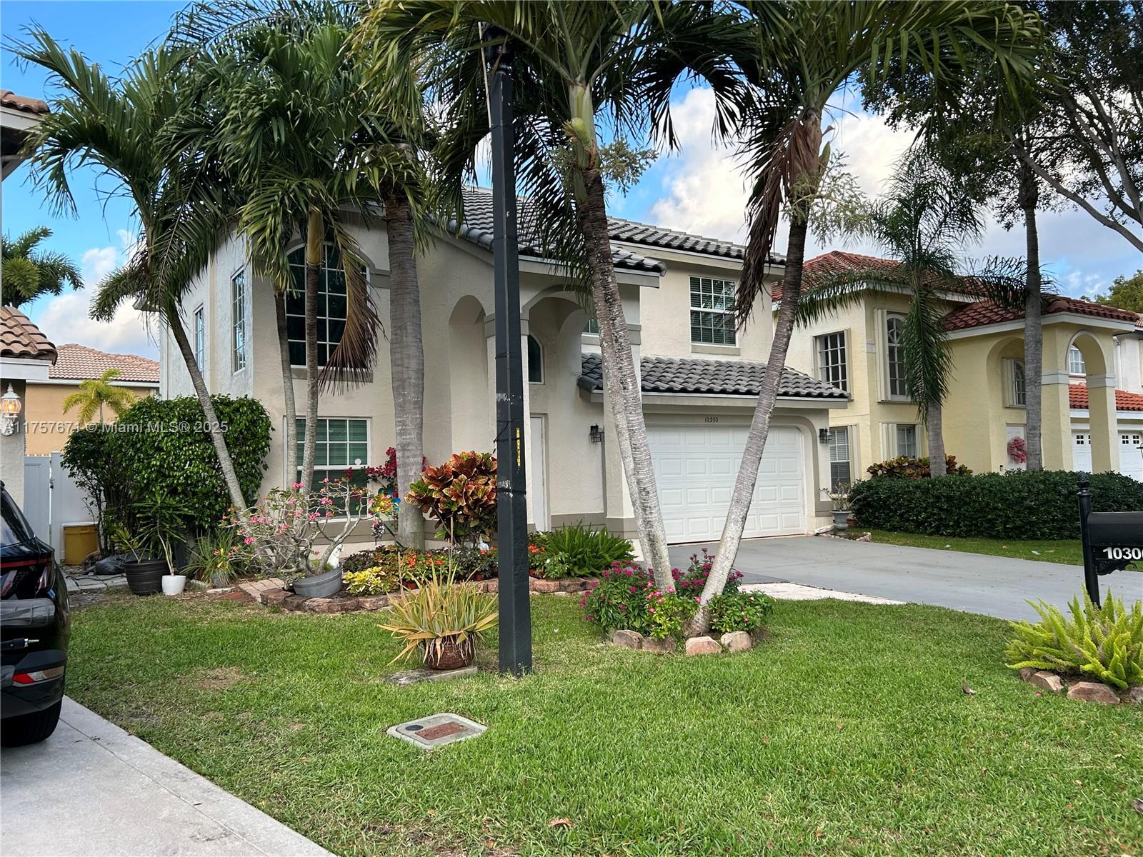 HILLSBORO COUNTRY CLUB - Residential
