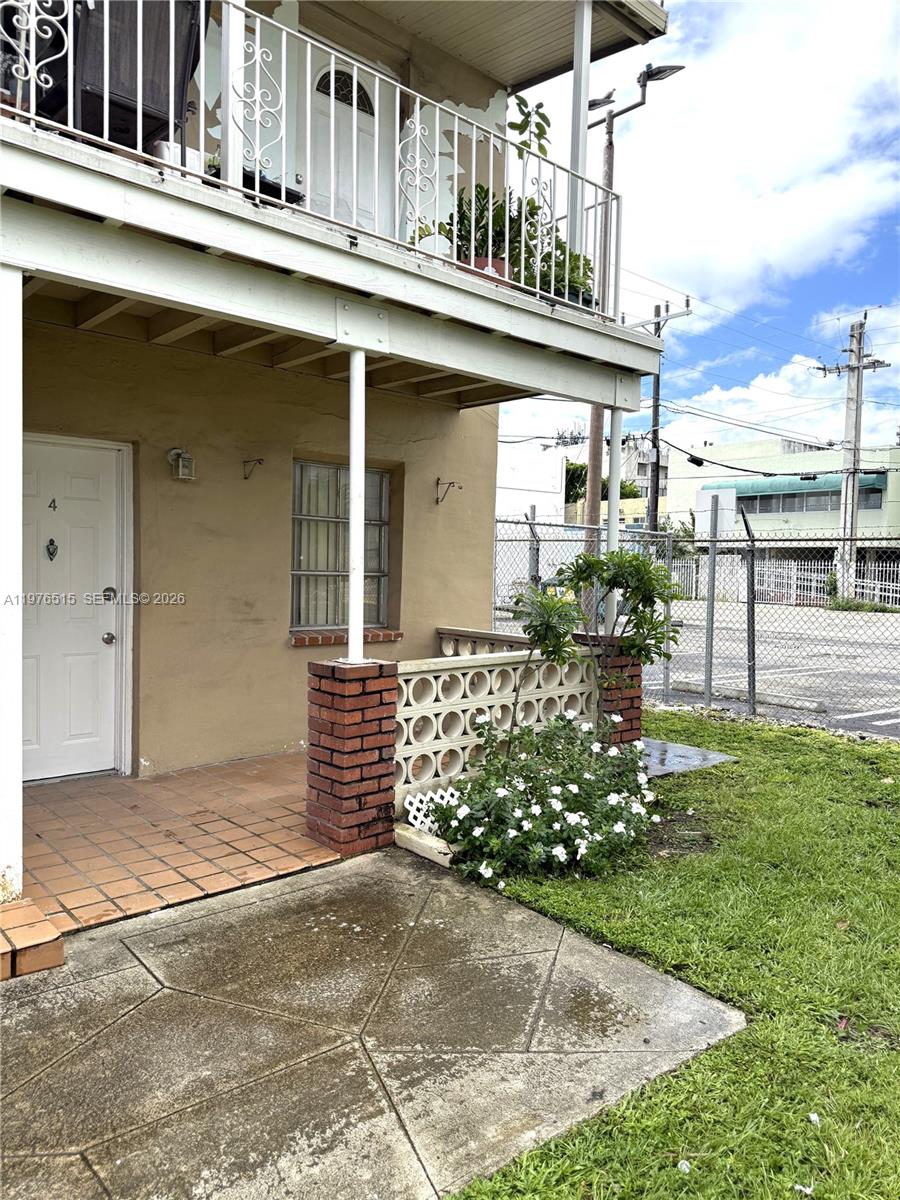 LAWNVIEW - Residential Lease