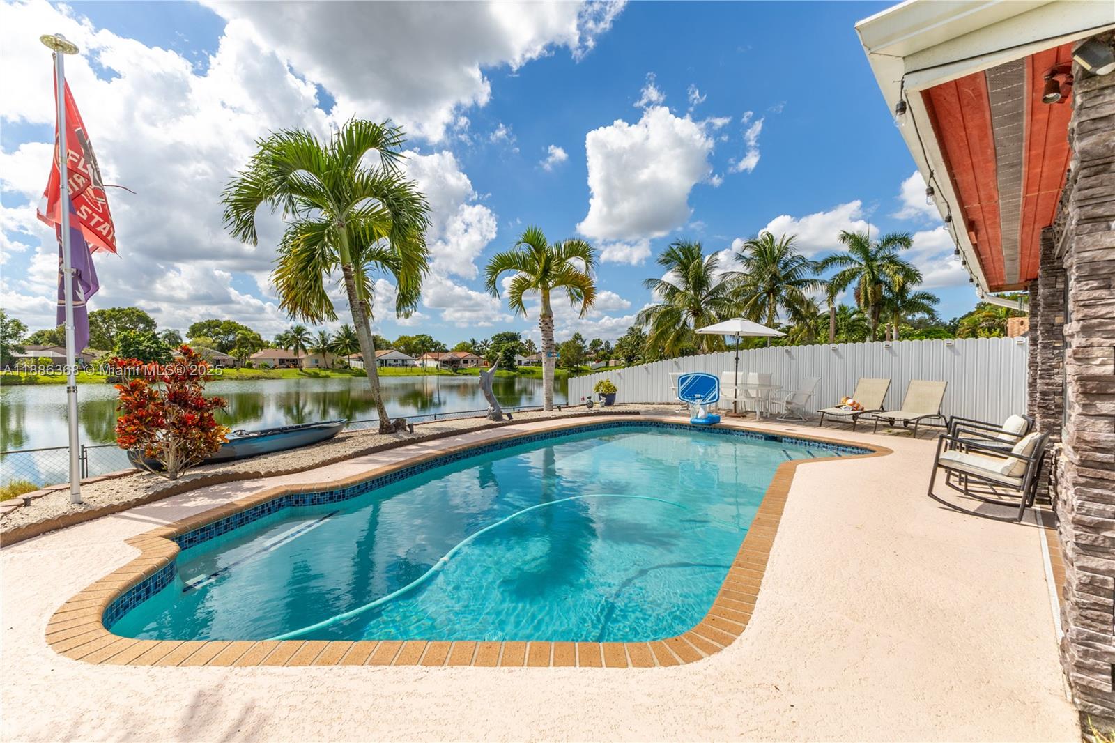 FLAMINGO GARDENS-PHASE TW - Residential