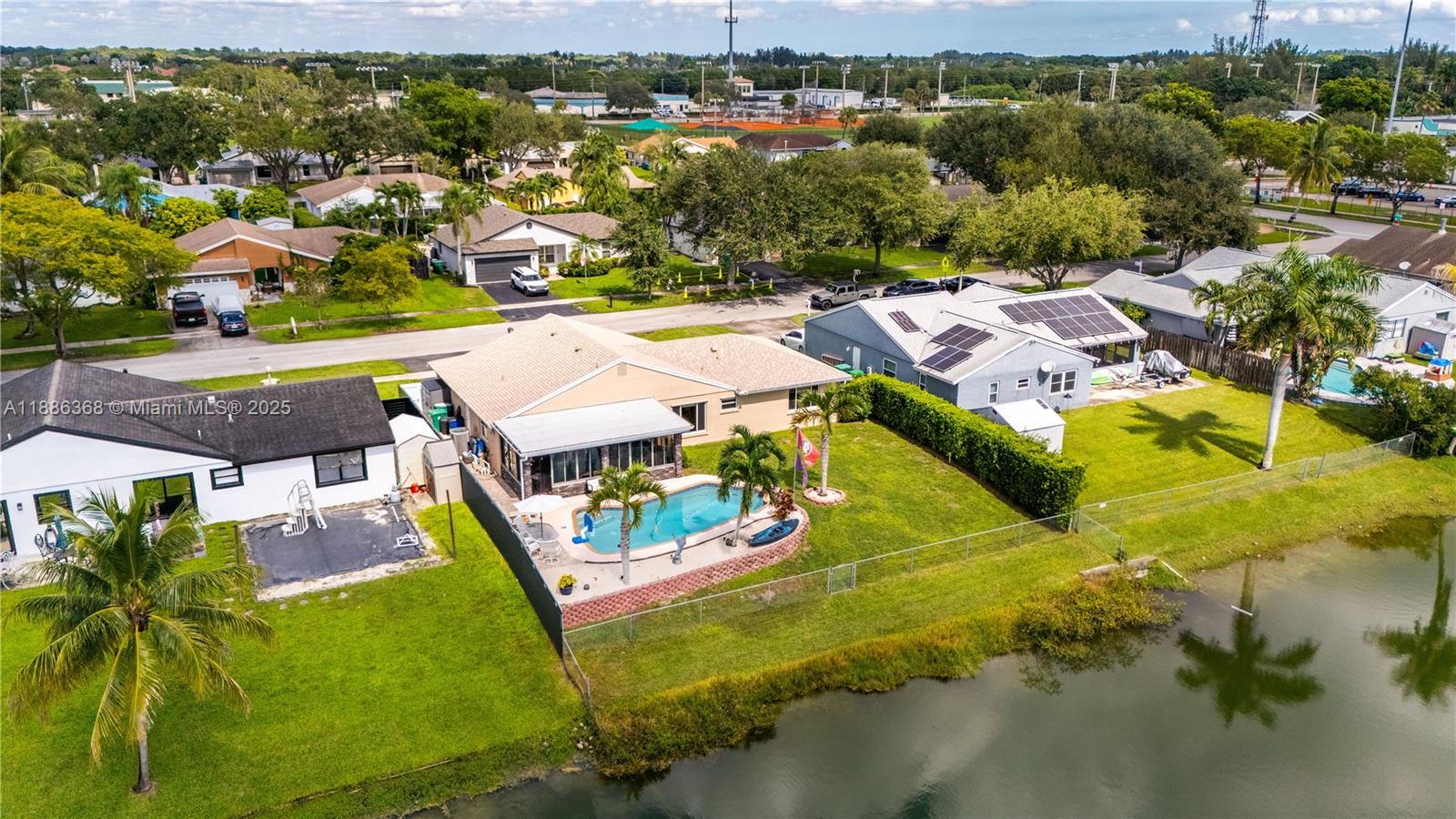 FLAMINGO GARDENS-PHASE TW - Residential