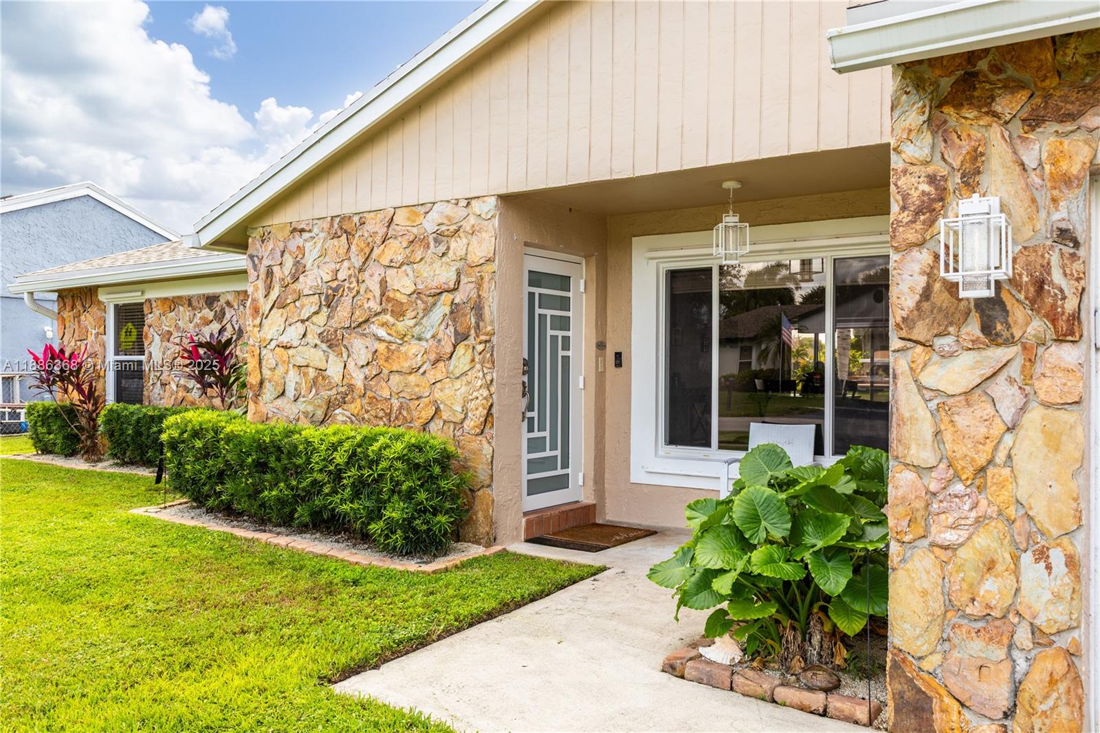 FLAMINGO GARDENS-PHASE TW - Residential