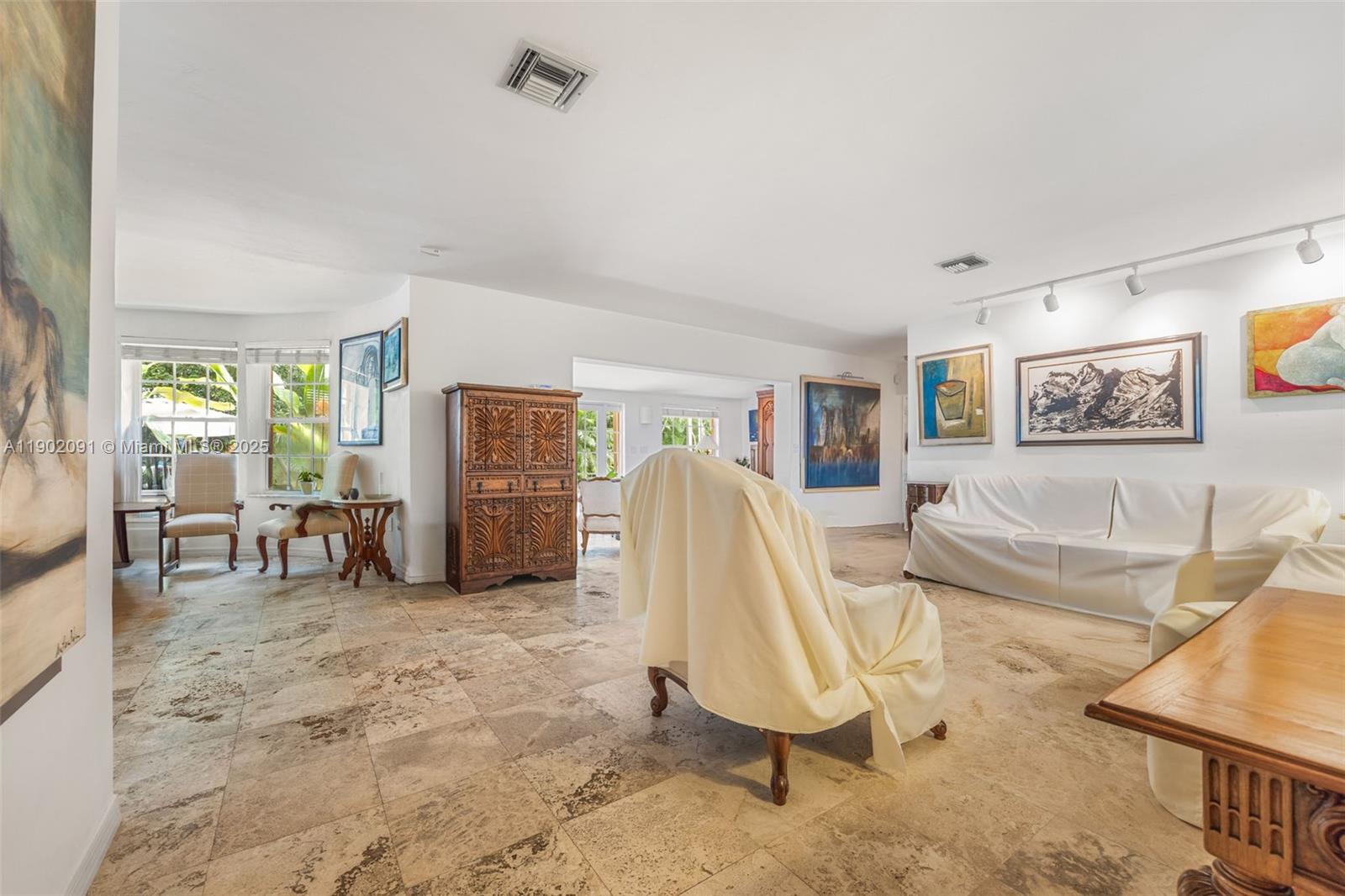 NATOMA MANORS RE SUB - Residential Lease