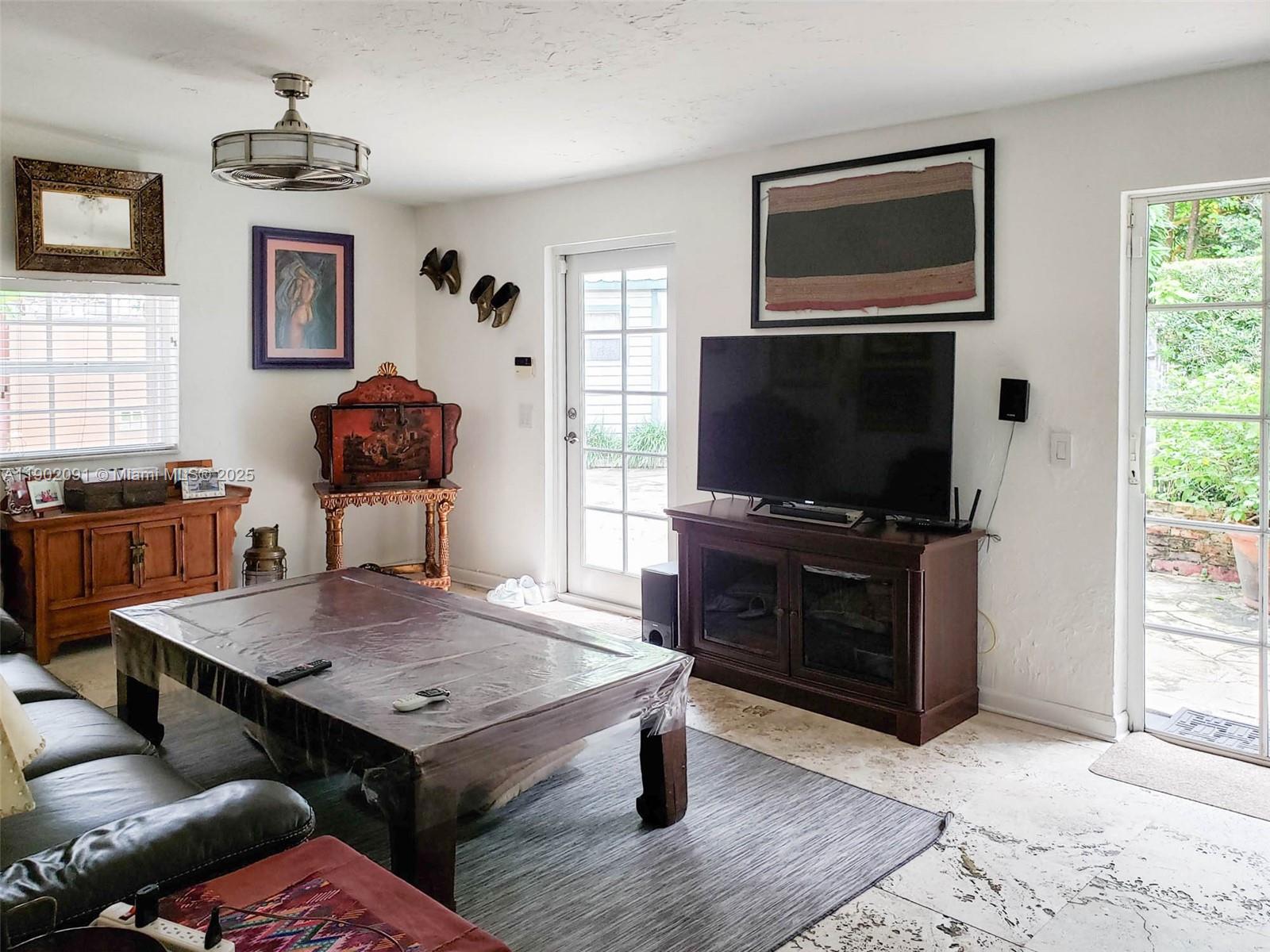 NATOMA MANORS RE SUB - Residential Lease