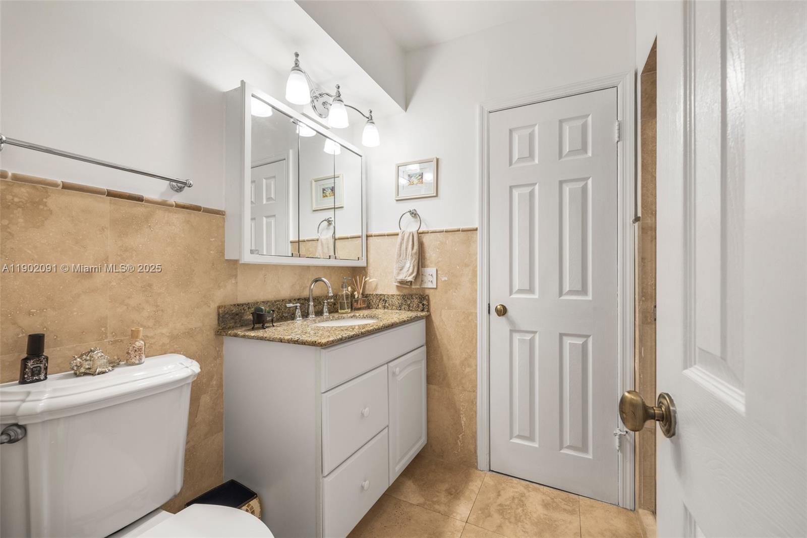 NATOMA MANORS RE SUB - Residential Lease