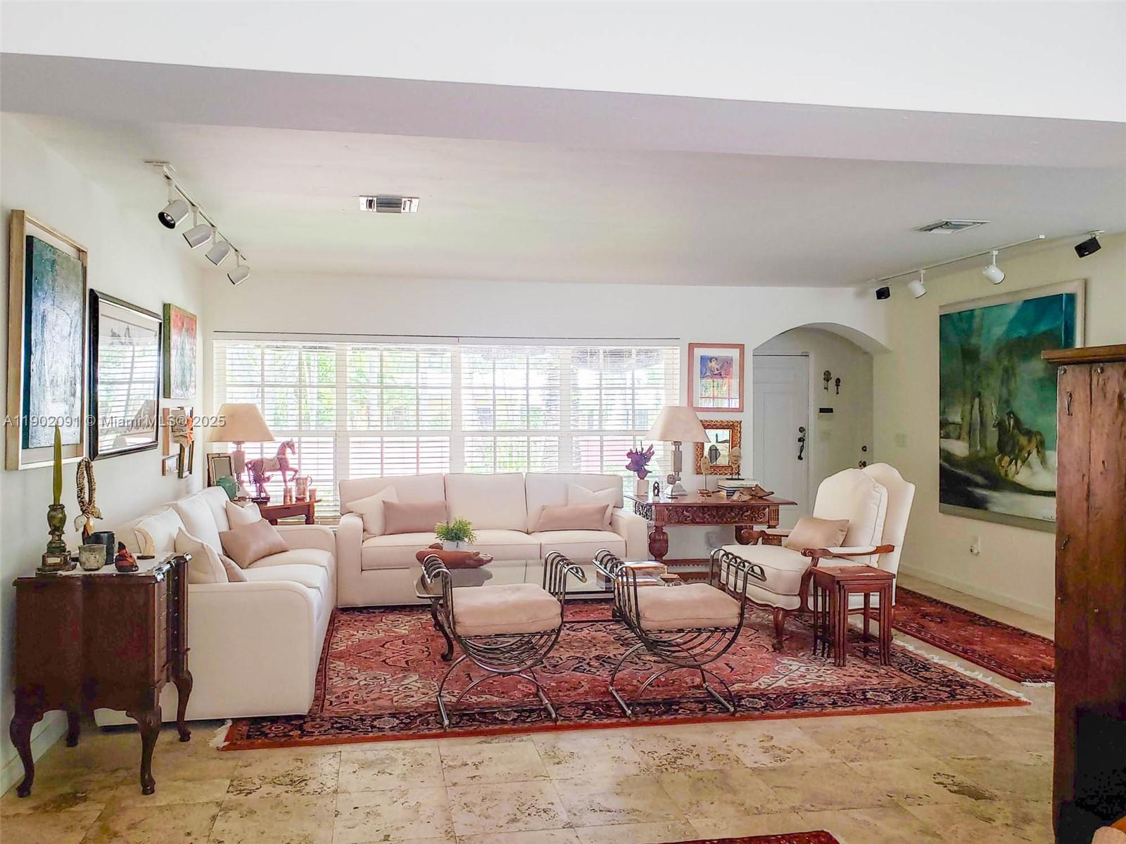 NATOMA MANORS RE SUB - Residential Lease