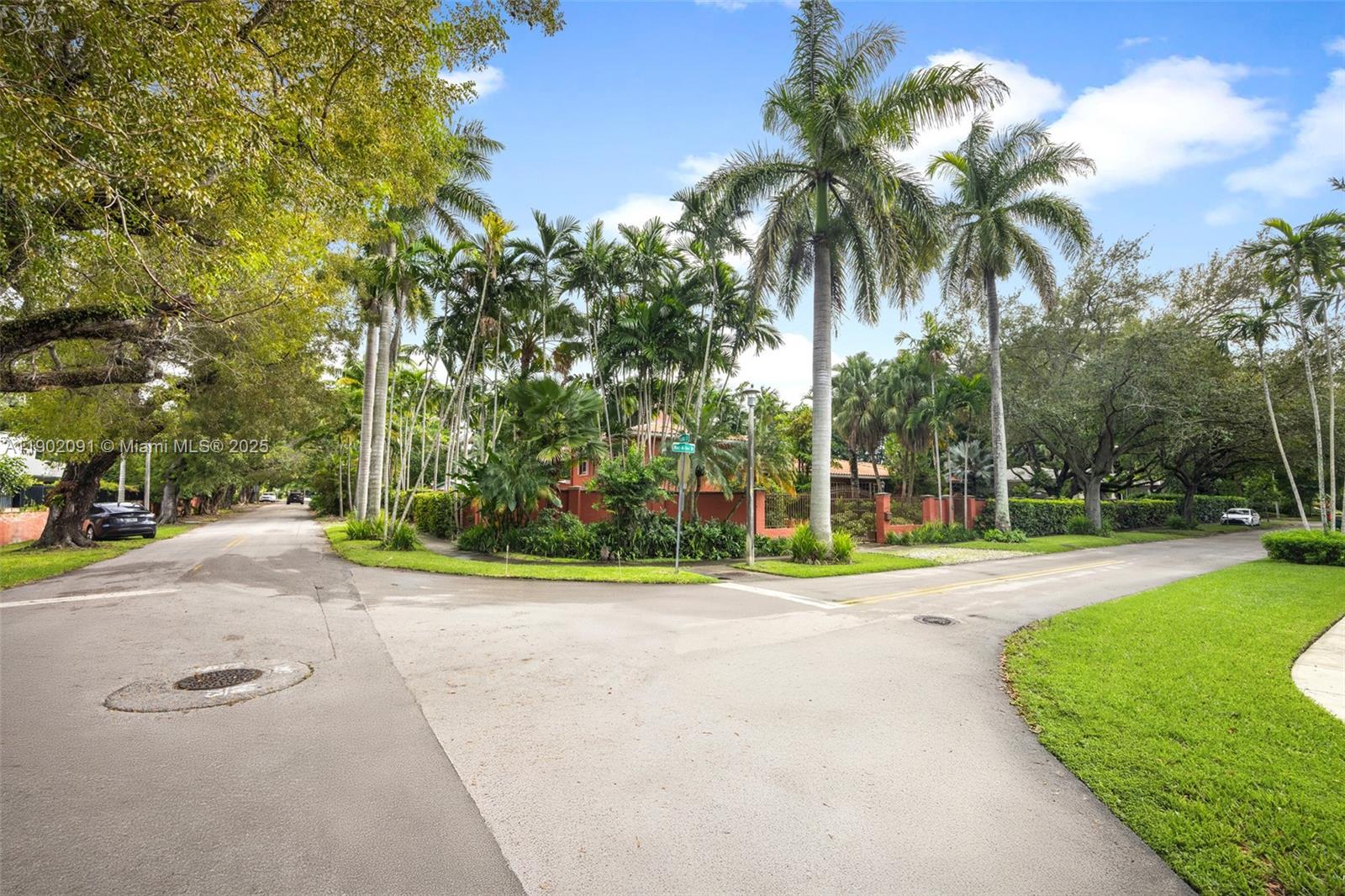 NATOMA MANORS RE SUB - Residential Lease