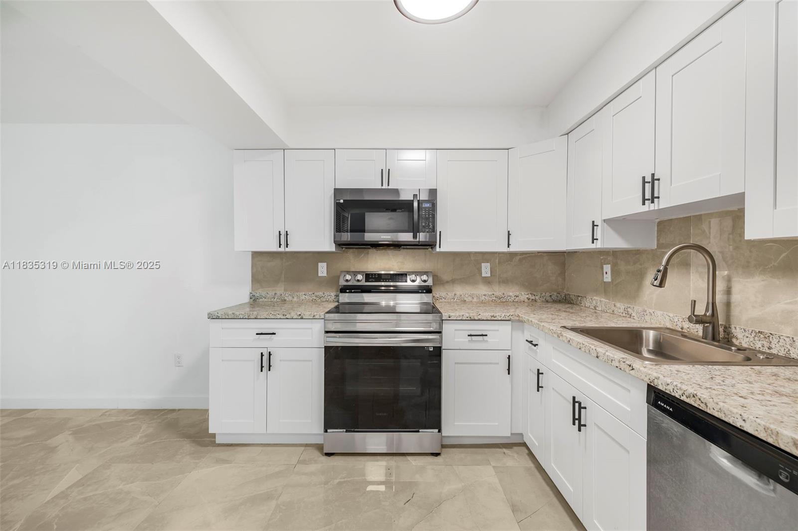622 NW 11th St 622