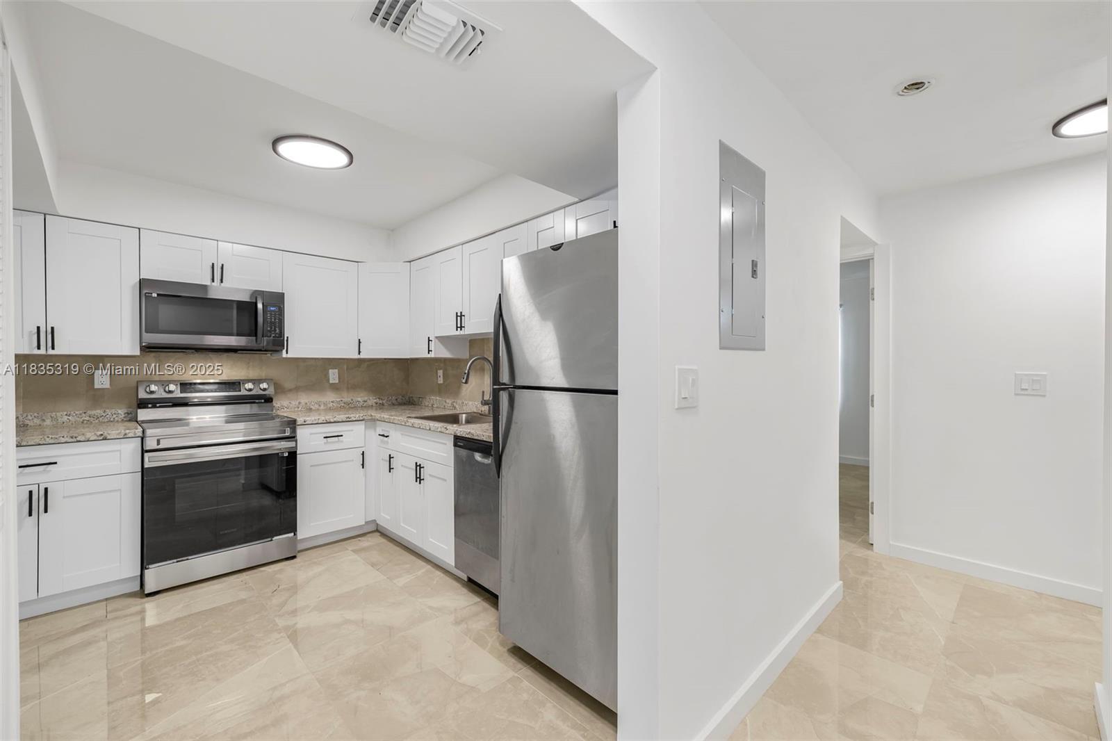 622 NW 11th St 622