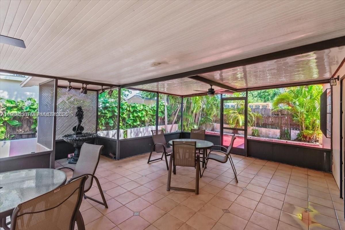 CORAL VILLAS REV - Residential