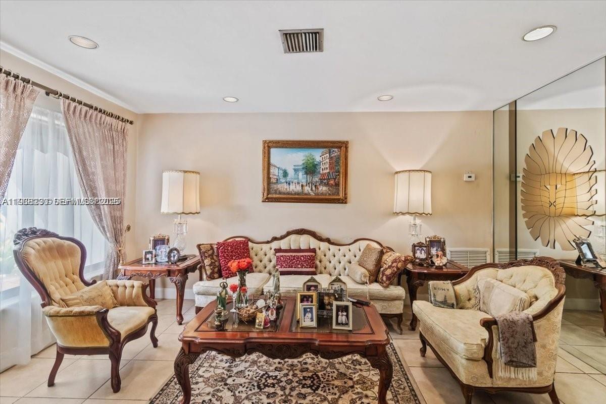 CORAL VILLAS REV - Residential