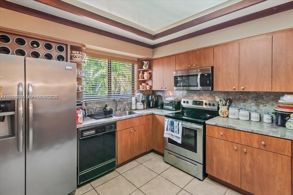 CORAL VILLAS REV - Residential