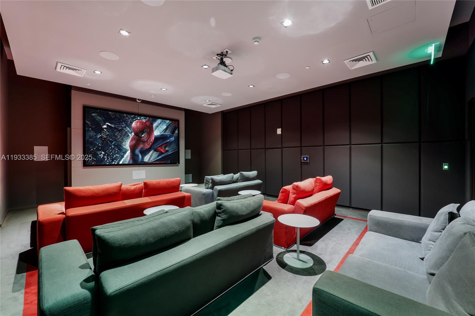 1100 MILLECENTO RESIDENCE - Residential