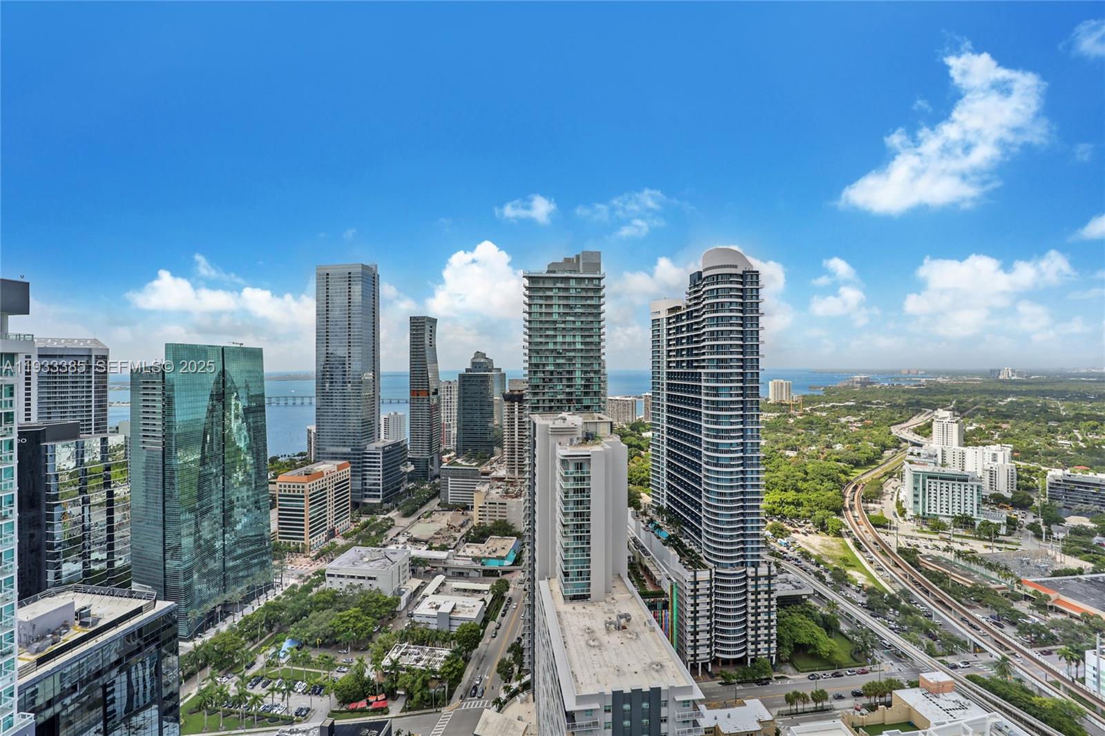 1100 MILLECENTO RESIDENCE - Residential