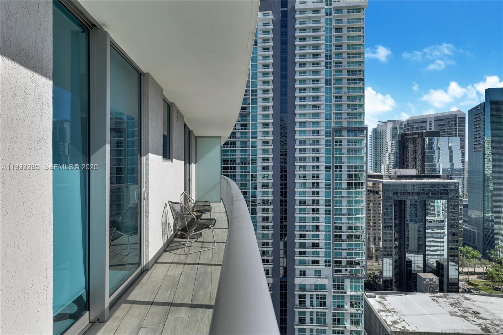 1100 MILLECENTO RESIDENCE - Residential