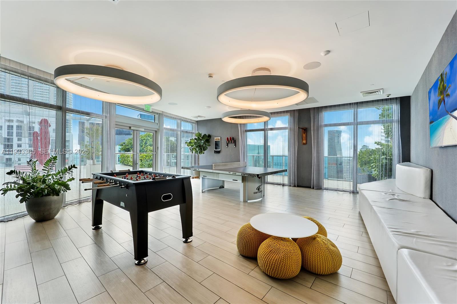 1100 MILLECENTO RESIDENCE - Residential